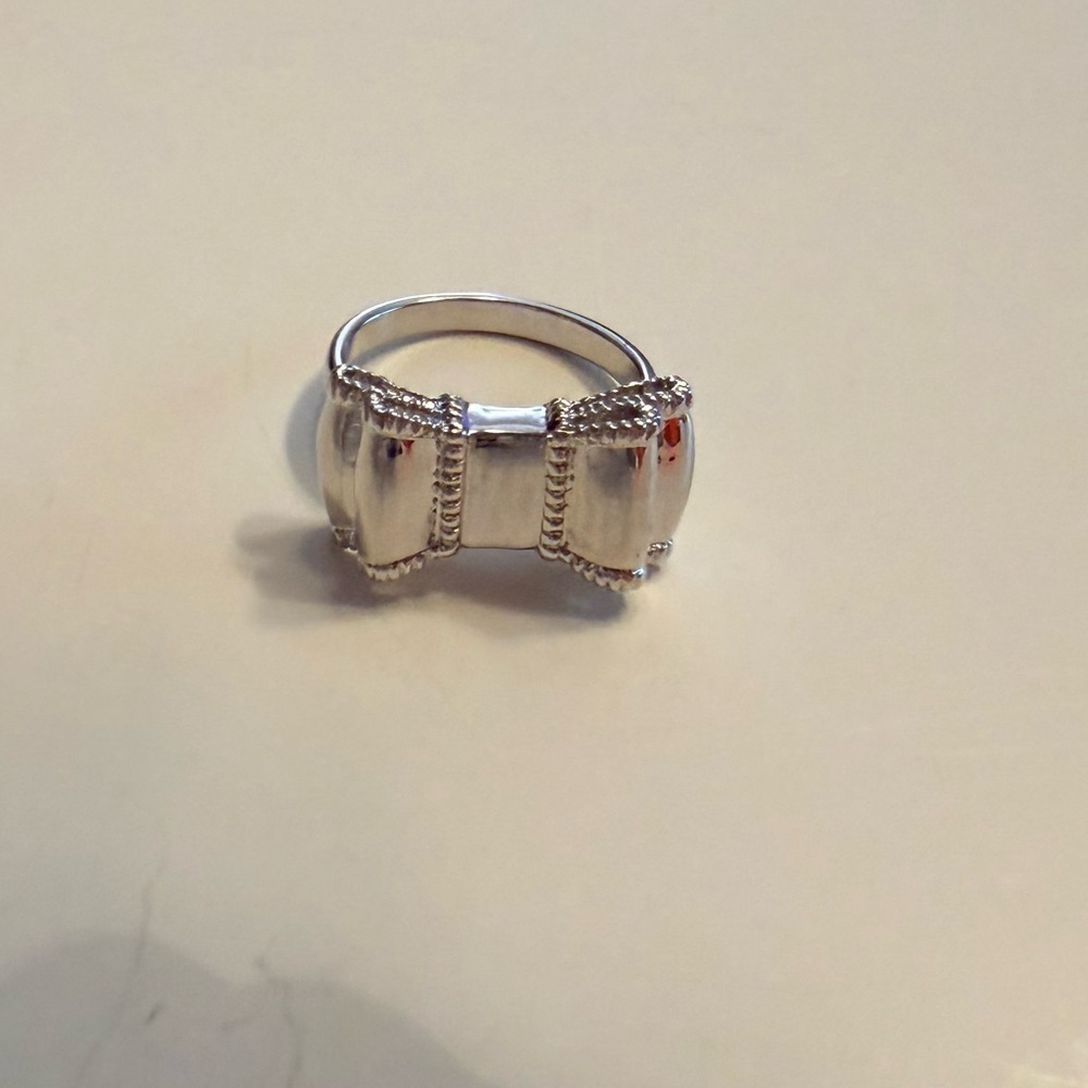 Elegant Kate Spade Silver Bow Ring